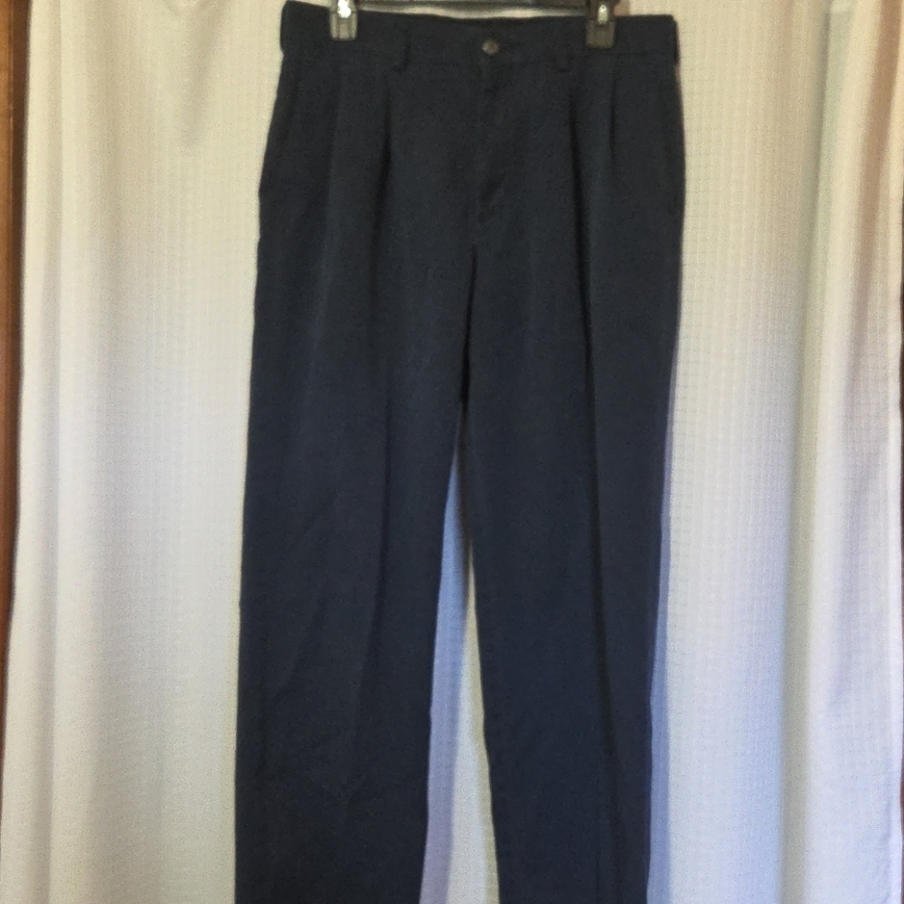 Croft & Barrow Men's Black Chinos Size 32x30 (EUC)